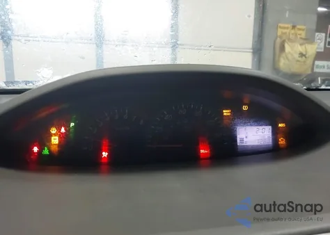 2010 Toyota Yaris из США, поврежденный, VIN JTDBT4K33A1395589